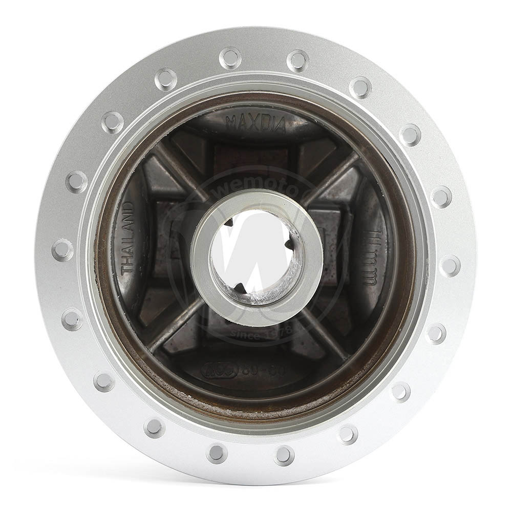 0DT5267_ad7027 three.jpg